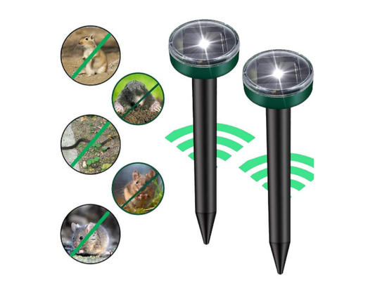2X Lampa Solară Anti-Dăunători – Protecție Eficientă și Ecologică pentru Grădina Ta!