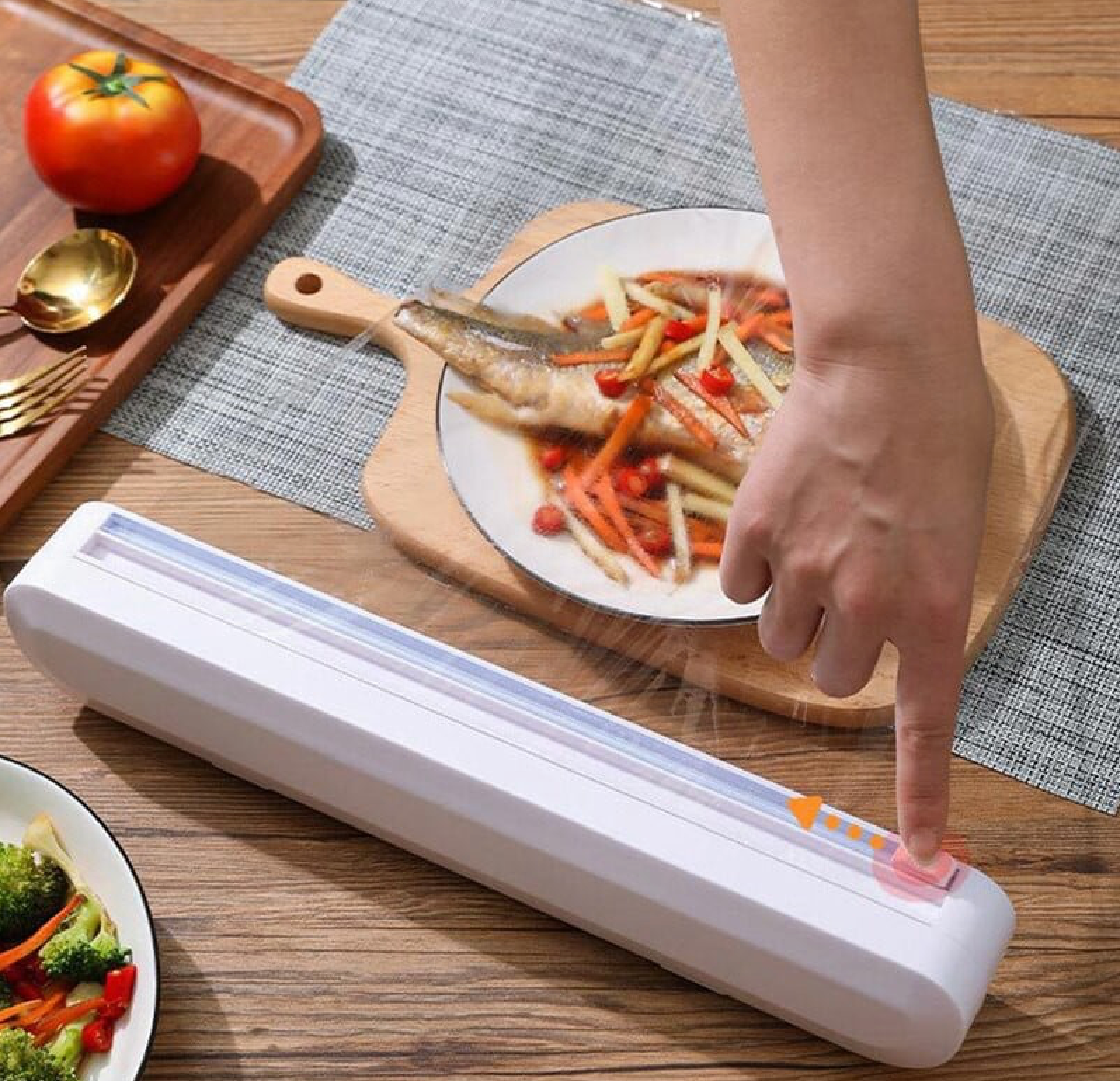 Dispenser Profesional de Folie Alimentară – Precizie & Eficiență