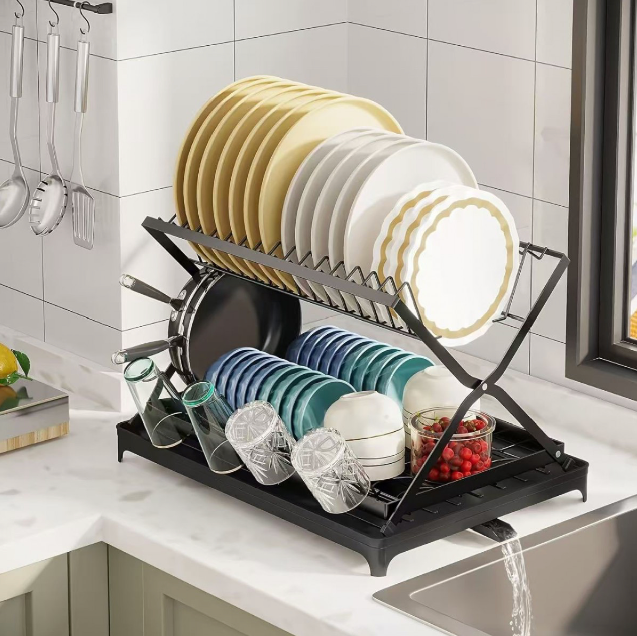Scurgător de Vase cu 2 Nivele – Compact, Eficient și Durabil