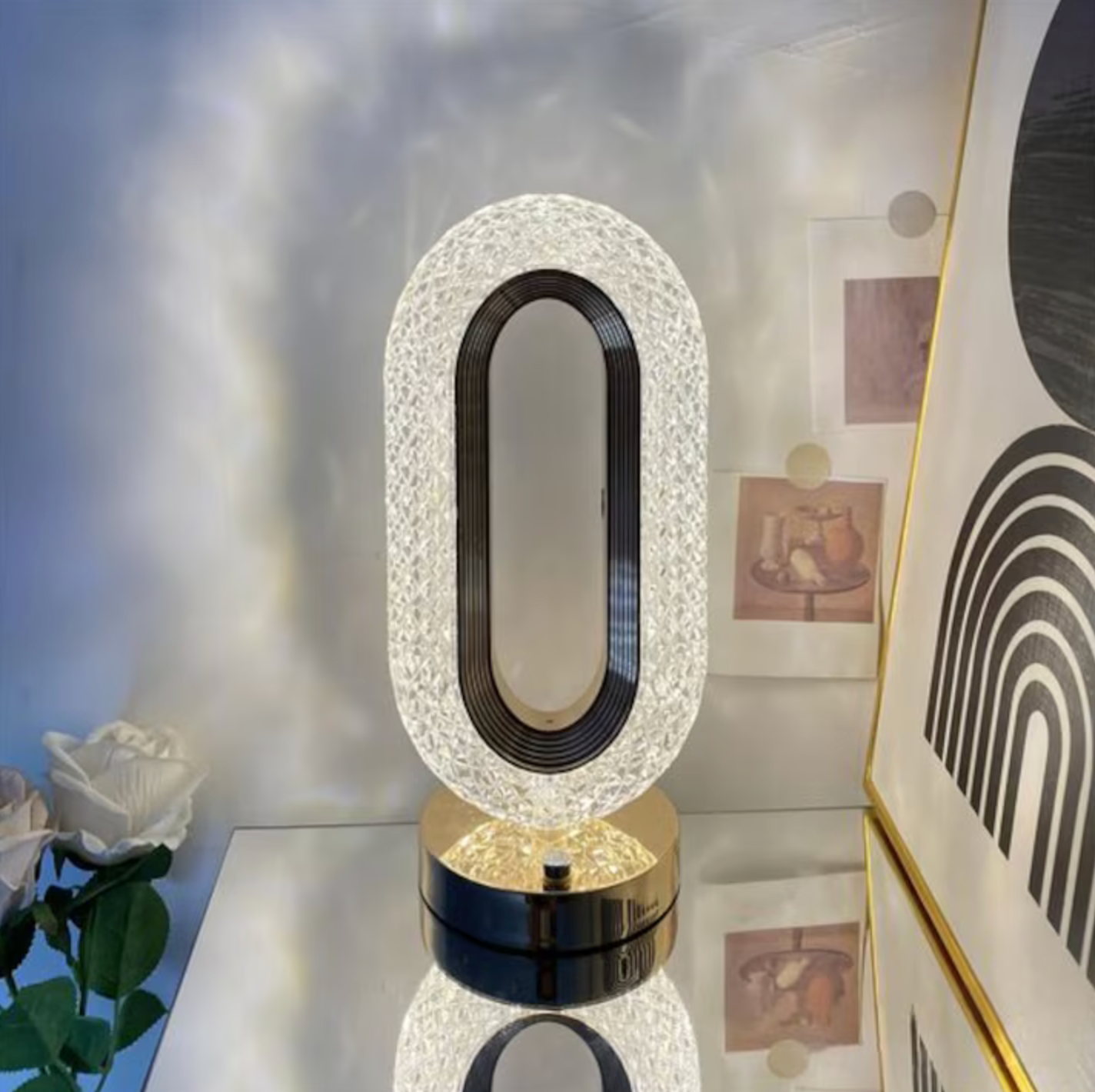 Veioză de Noptieră cu Abajur „Diamant” – Reglaj Tactil, 3 Culori, Reîncărcabilă USB, 5W, 3000mAh