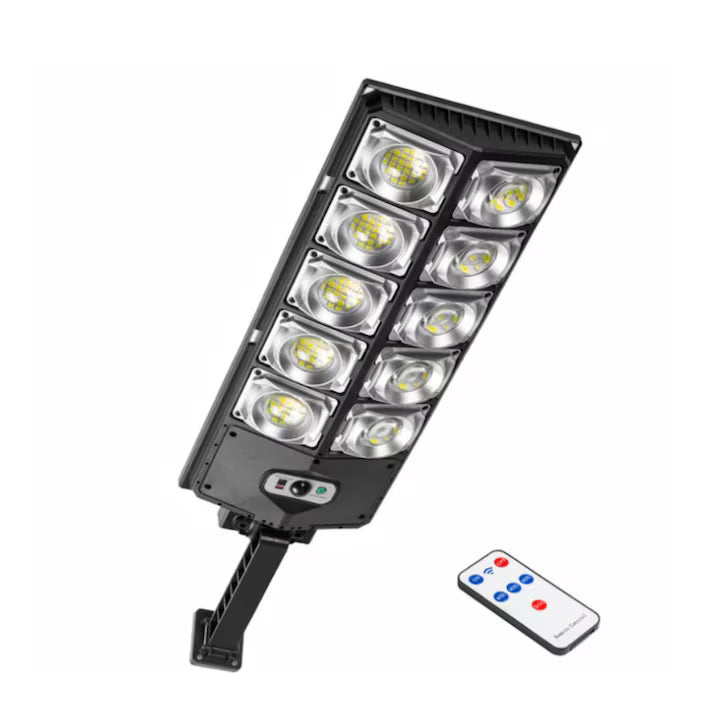 Lampă Solară Stradală 80W – Iluminare Ecologică și Durabilă pentru Exterior